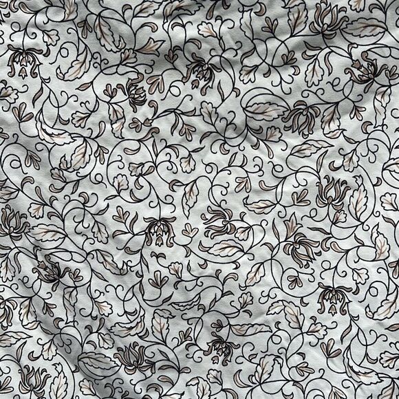 The Limited White & Tan Floral Print Pullover V-Neck 3/4 Sleeve Top Size XS - Picture 3 of 4
